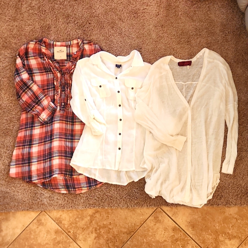 Lot of 3 womans Tops
